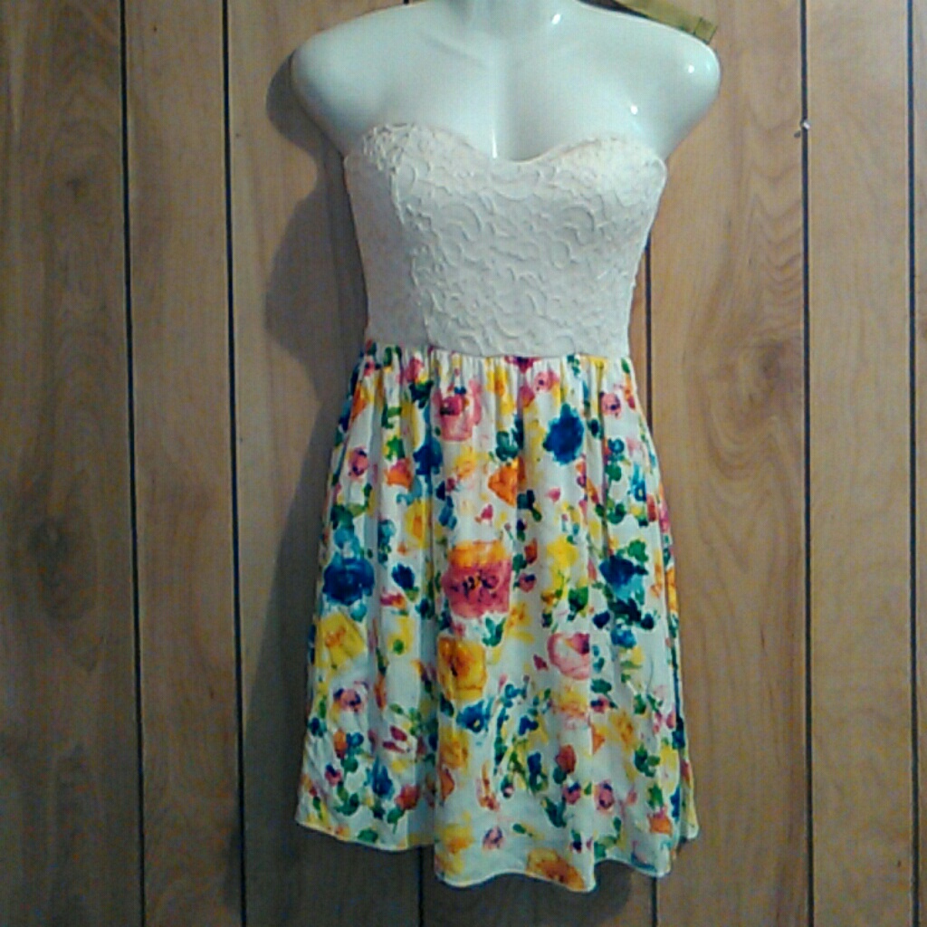 Manito Dress.Size Medium